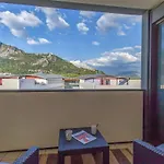 Standing Europole, Garage Privé, Calme, Netflix Apartamento