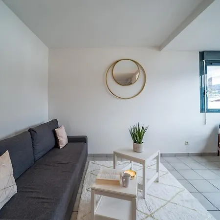Standing Europole, Garage Prive, Calme, Netflix Apartment *