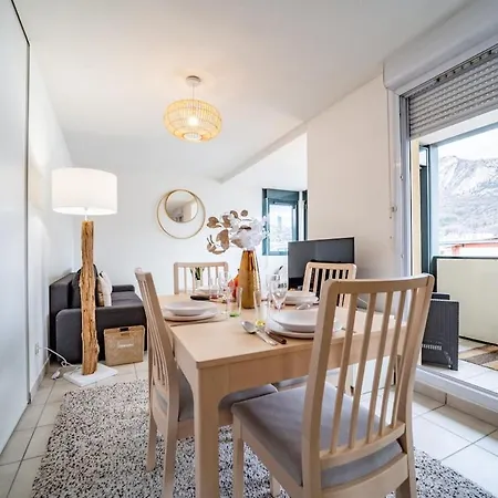 Standing Europole, Garage Prive, Calme, Netflix Grenoble