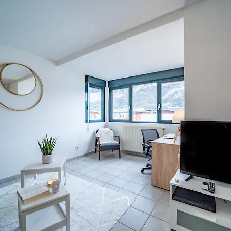 Standing Europole, Garage Prive, Calme, Netflix