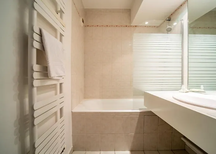 Standing Europole, Garage Prive, Calme, Netflix