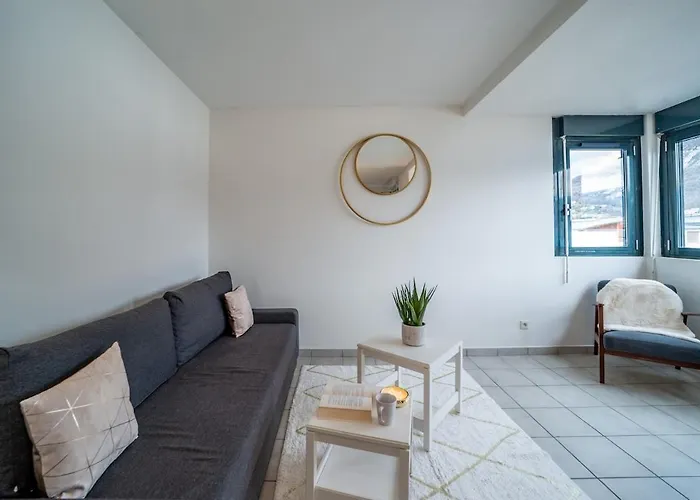 Standing Europole, Garage Prive, Calme, Netflix Lägenhet *